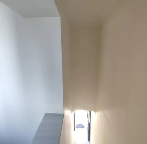 Apartment La *