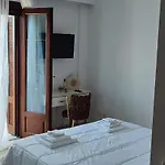 La Apartment *